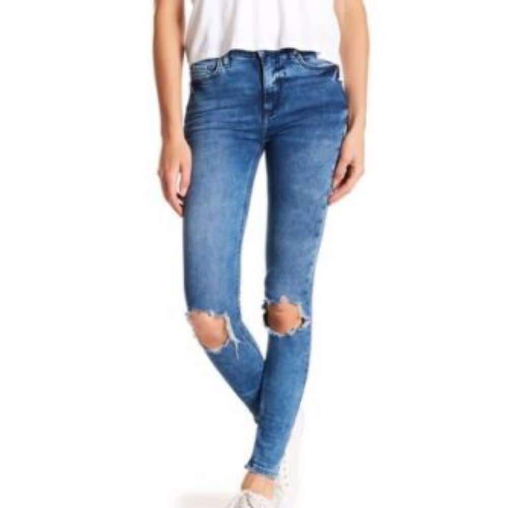 🆕 Free People Women's Busted Knee Skinny Jeans